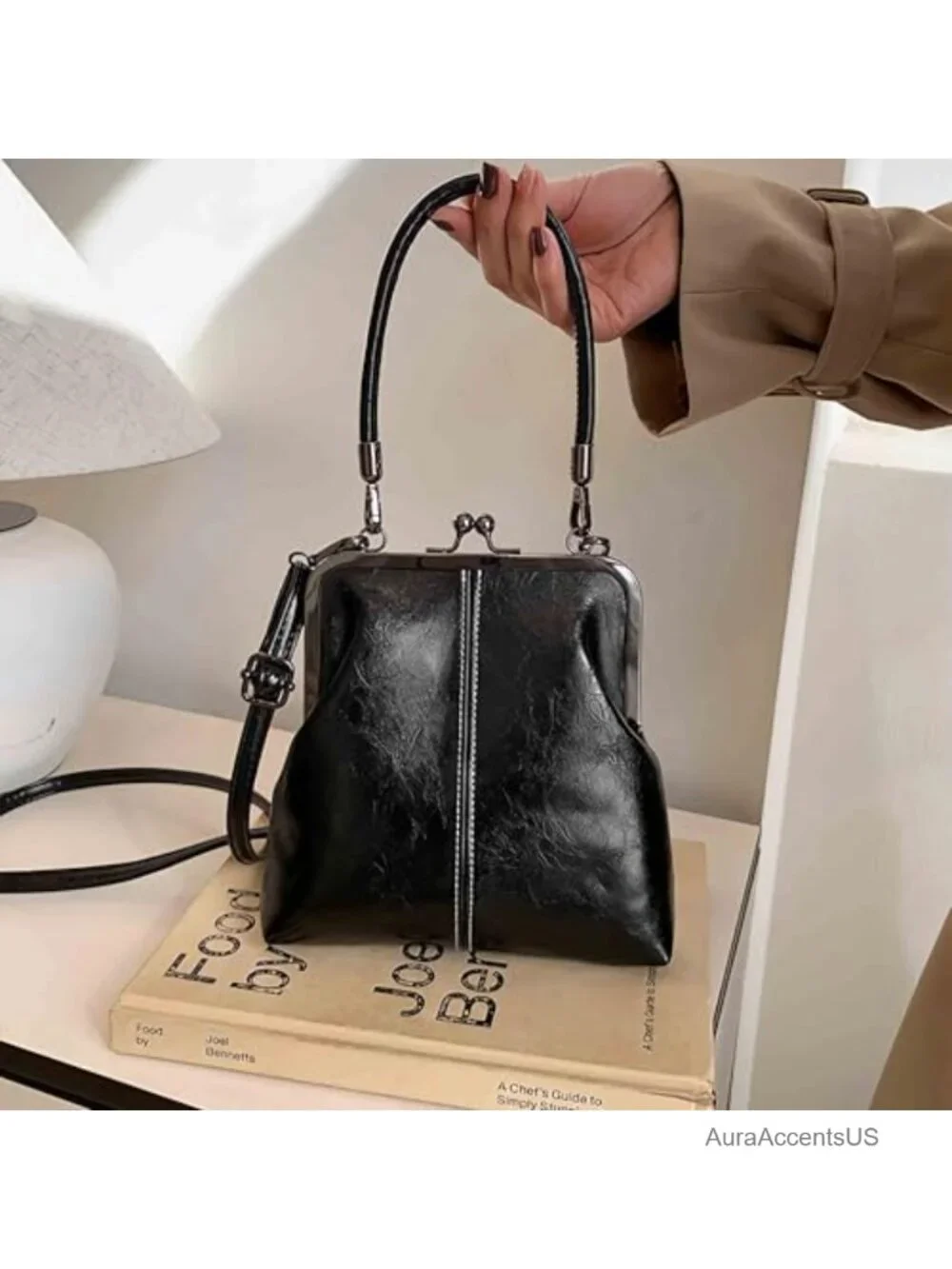 Vintage Kiss Lock Crossbody Purse Faux Leather Small Structured Bag